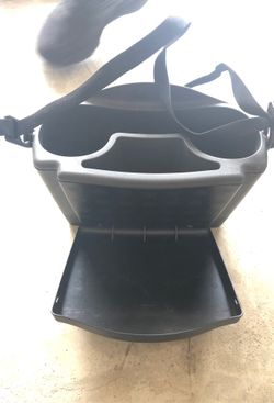 Cup holders and tray for car