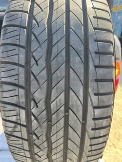 215/45R17 Dunlop