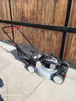 Murray 22" Self Propelled Lawn Mower