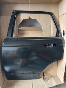 New 13-17 Land Rover Range Rover Rear Left Door Shell w/o Long Wheel Base Original