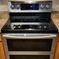 Samsung Flex Duo 30-Inches Glass Top 5 burners 2.6-Cu. Feet / 3.2-Cu. Feet Self and Steam Cleaning Convection Oven Freestanding Double Oven Electric R