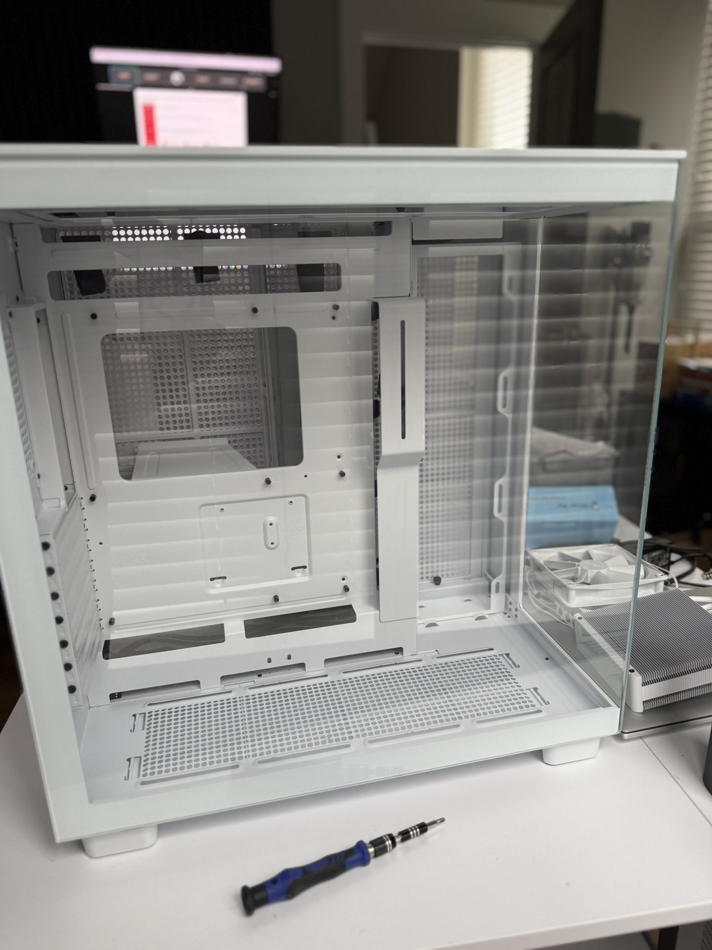 NZXT H9 Flow Dual-Chamber ATX Mid-Tower PC Gaming Case – High-Airflow Perforated Top Panel