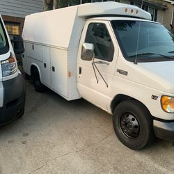 2002 Ford E-350