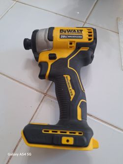 New dewalt impact driver