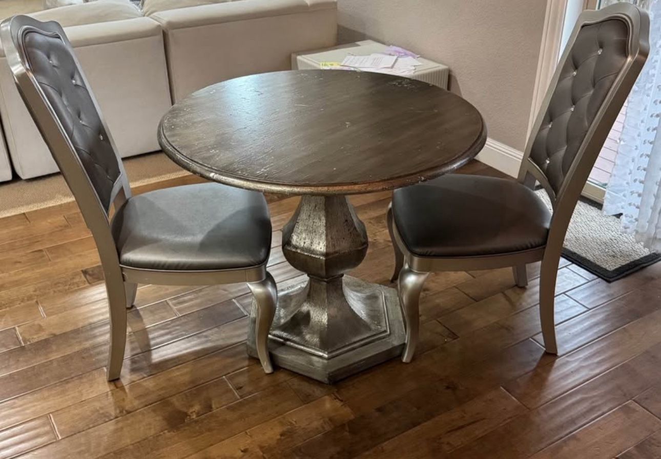 Coffee Table and Chairs