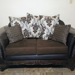 Fairly New Furniture Set 