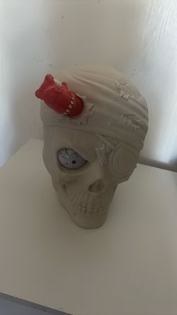 Skeleton Head