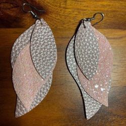 Pink Glitter 3 Tier Faux Leather