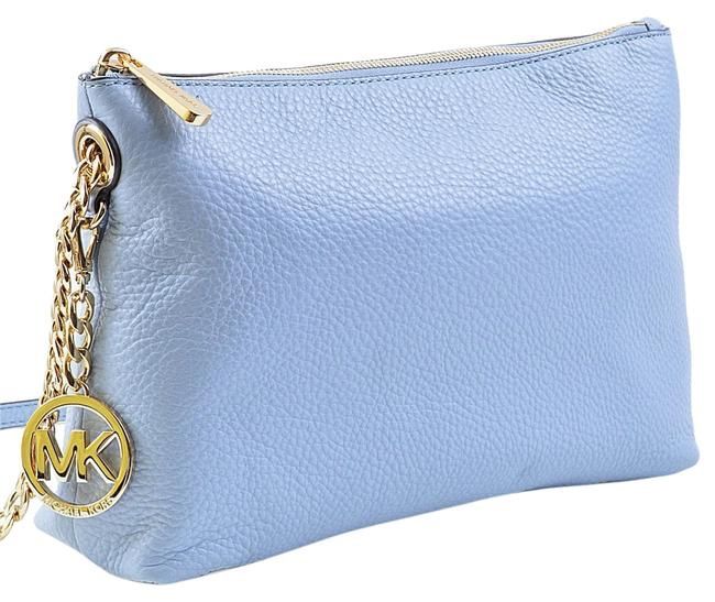 Messenger Jet Set Chain Item Top Zip (B3040e) Pale Blue Pebbled Leather Cross Body Bag