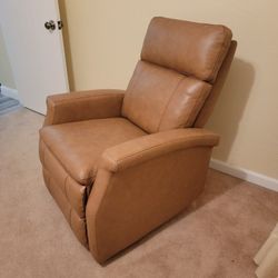 Caramel Color Rotating Recliner 