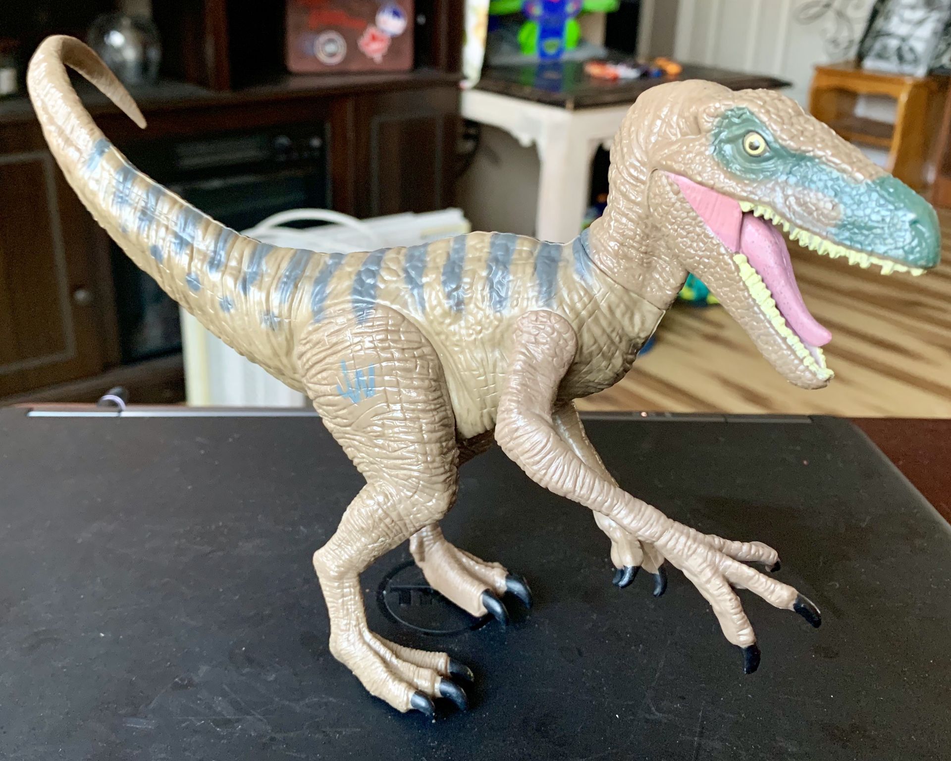 Jurassic Park / Jurassic World Velociraptor “Delta”