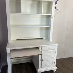 Desk $20