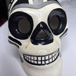 Skull W/ Raiders Logo