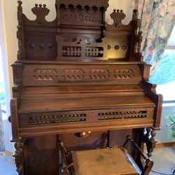 Gorgeous Antique Pump Organ With Gingerbread Design