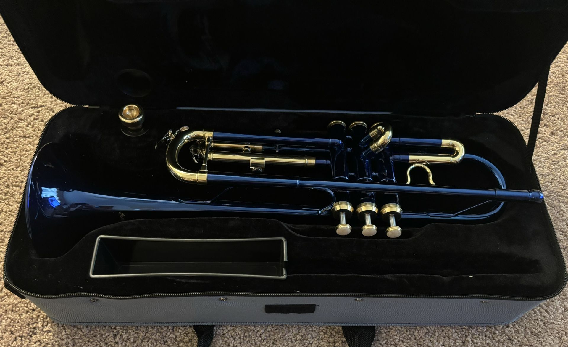 Asmuse Bb Standard Brass Trumpet with Hard Case (Blue)