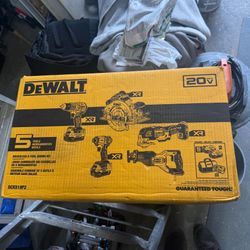 Dewalt 5 piece XR combo