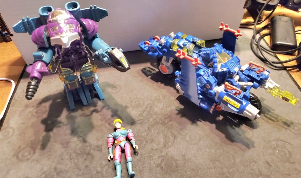 Lot Of Two Vintage EXO SQUAD robots Suit And Vehicle W/nara Burns Both For $25