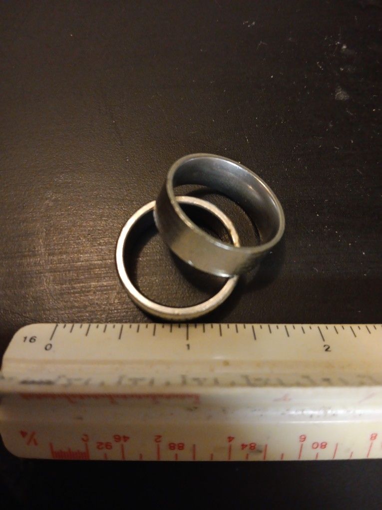 2 Silver Toned Size 9 Rings With Lords Prayer