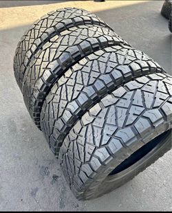 ✅ 35 x 12 50 R 18 Nito En perfectas condiciones de vida