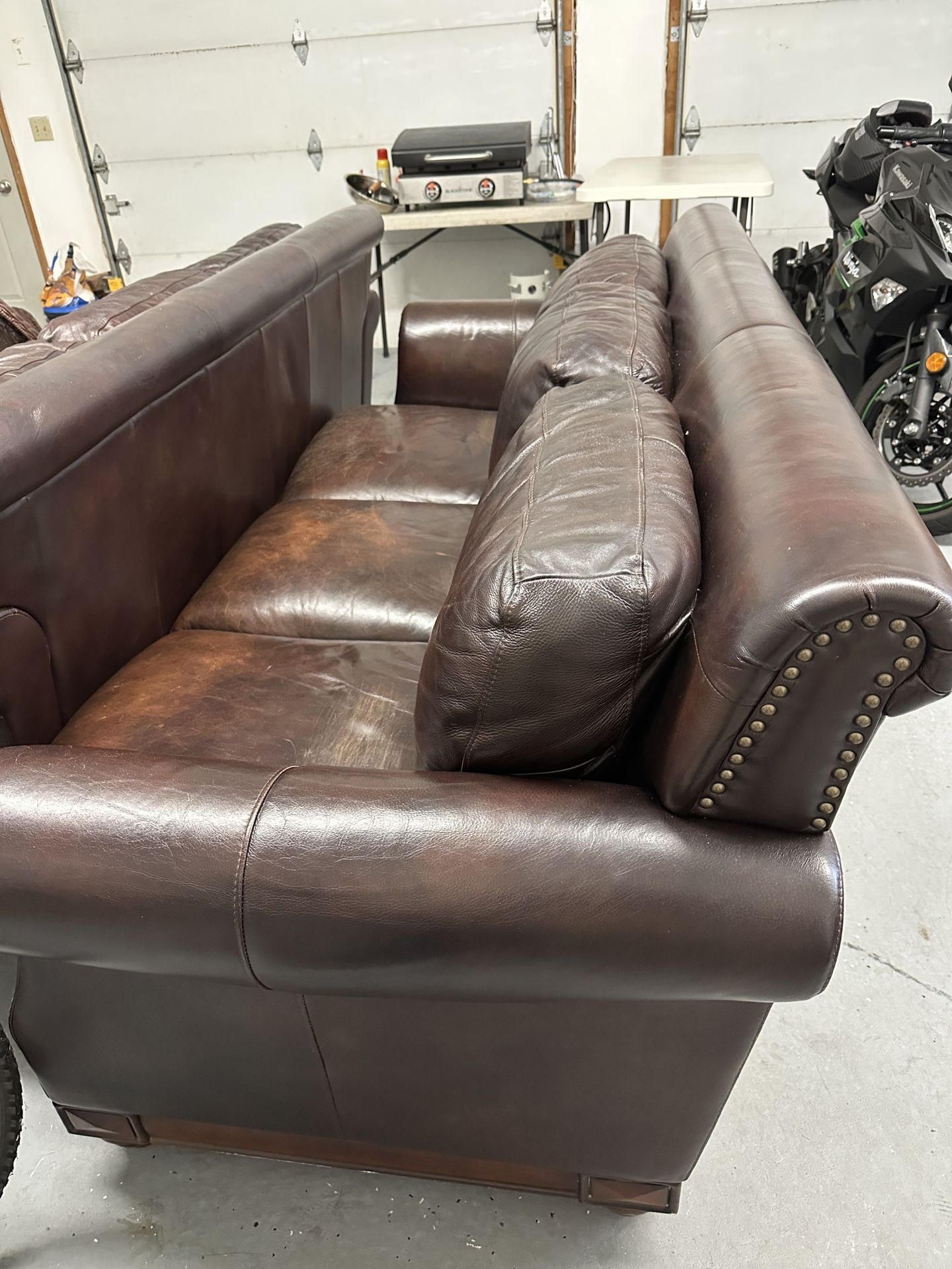 2 Couches and 2 Side Tables