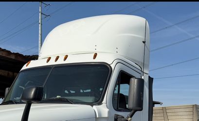 Freightliner Windbreaker