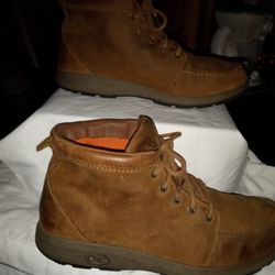 Men's Genuine Leather  and Brown,Chaco Boots