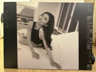 Brand New Canvas Print - Kylie Jenner 40x30 Inches