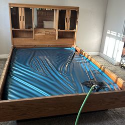 Fully complete queen size water bed
