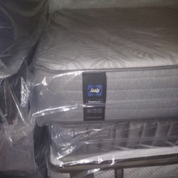 🥳💯🥳💯 $399 Queen Sealy Posturphedic Firm Mattress Available $399 💯🥳💯🥳