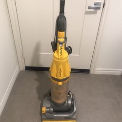 DYSON ROOT CYCLONE 8
