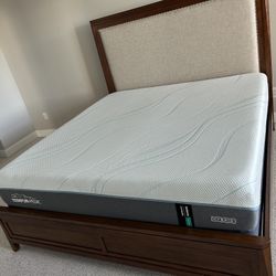 King Sized Tempurpedic Medium  Supreme Hybrid Mattress 