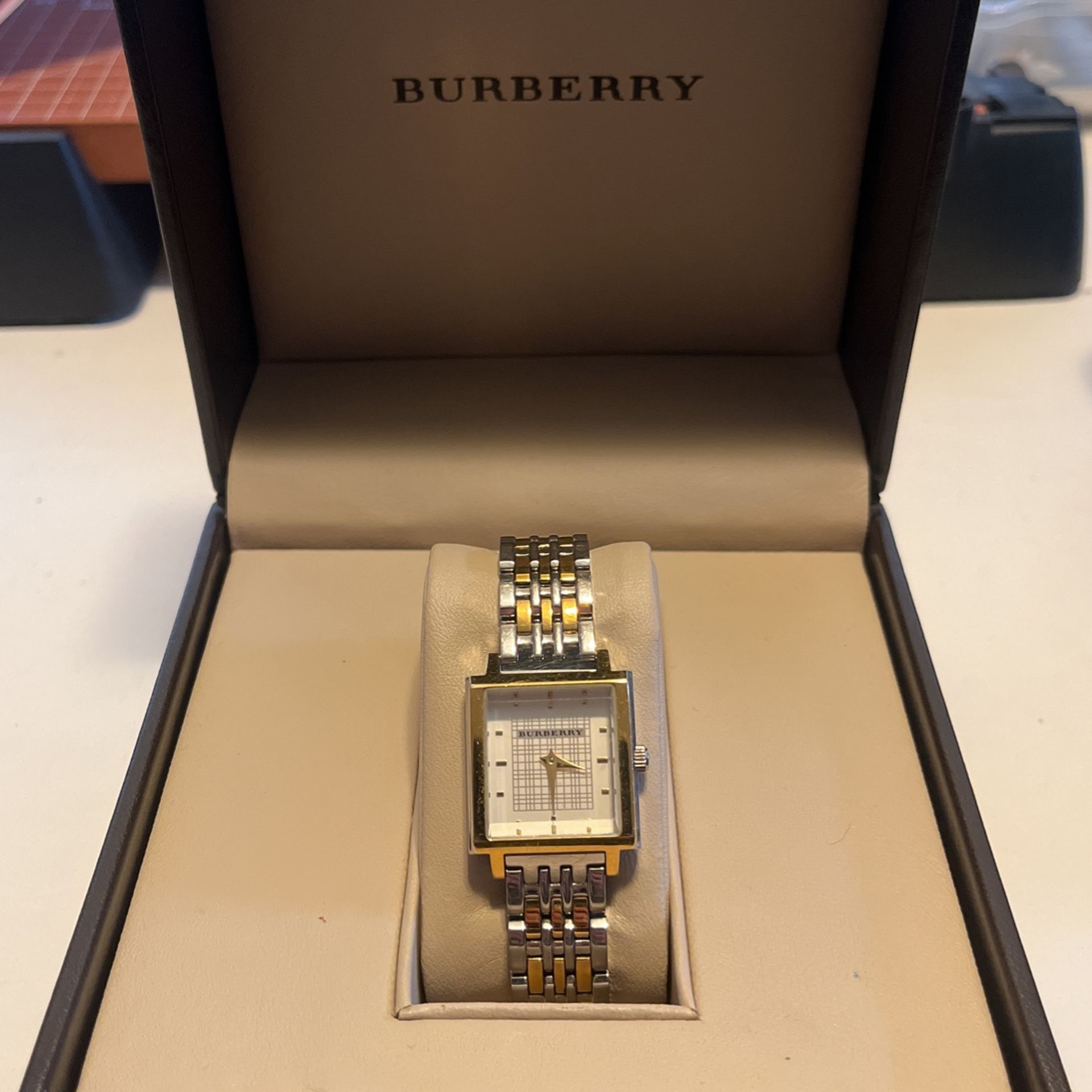 BURBERRY Two Tone Ladies Watch With Case