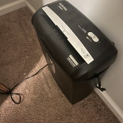 Paper Shredder 