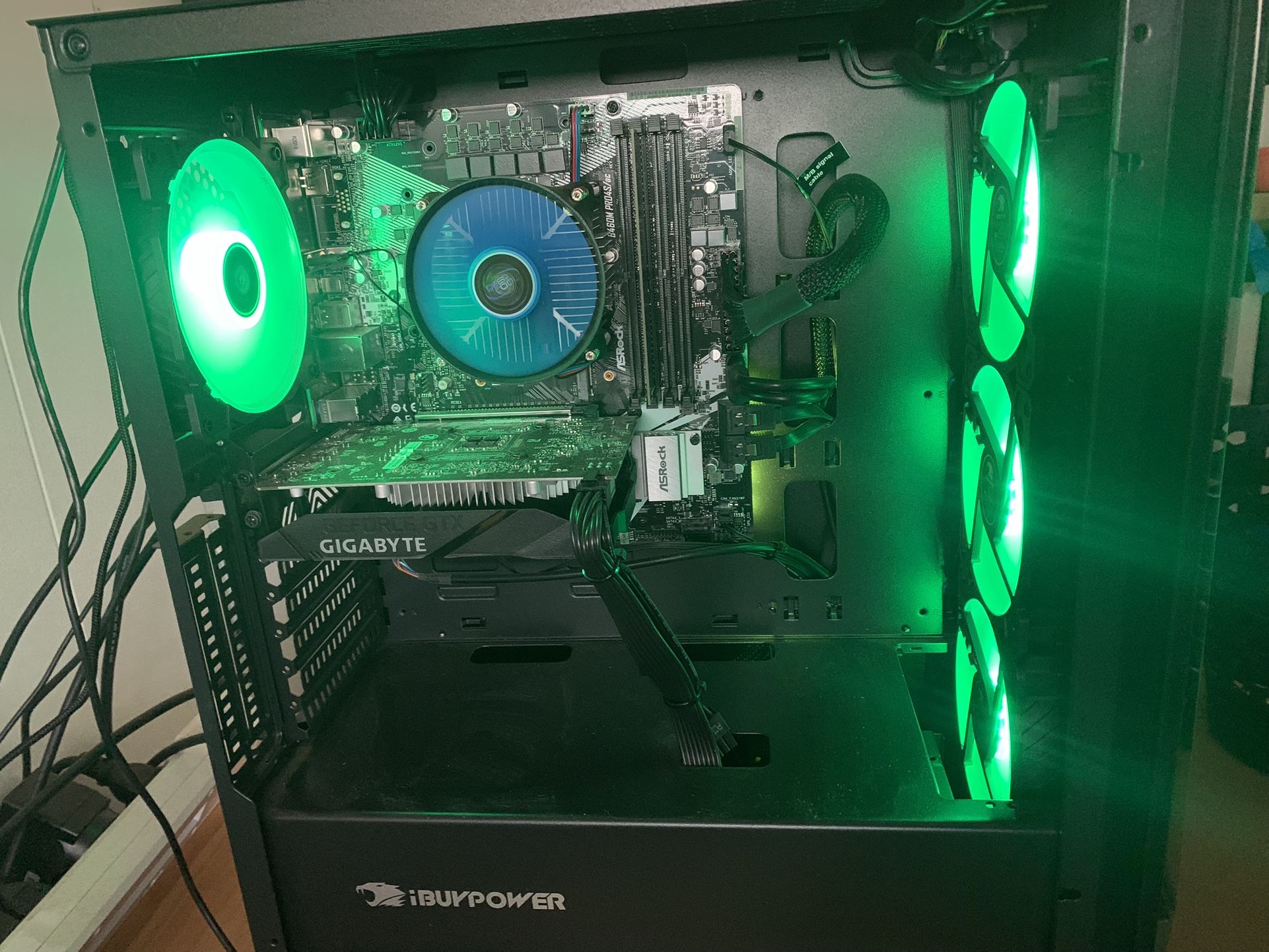 IBUYPOWER Gaming Pc