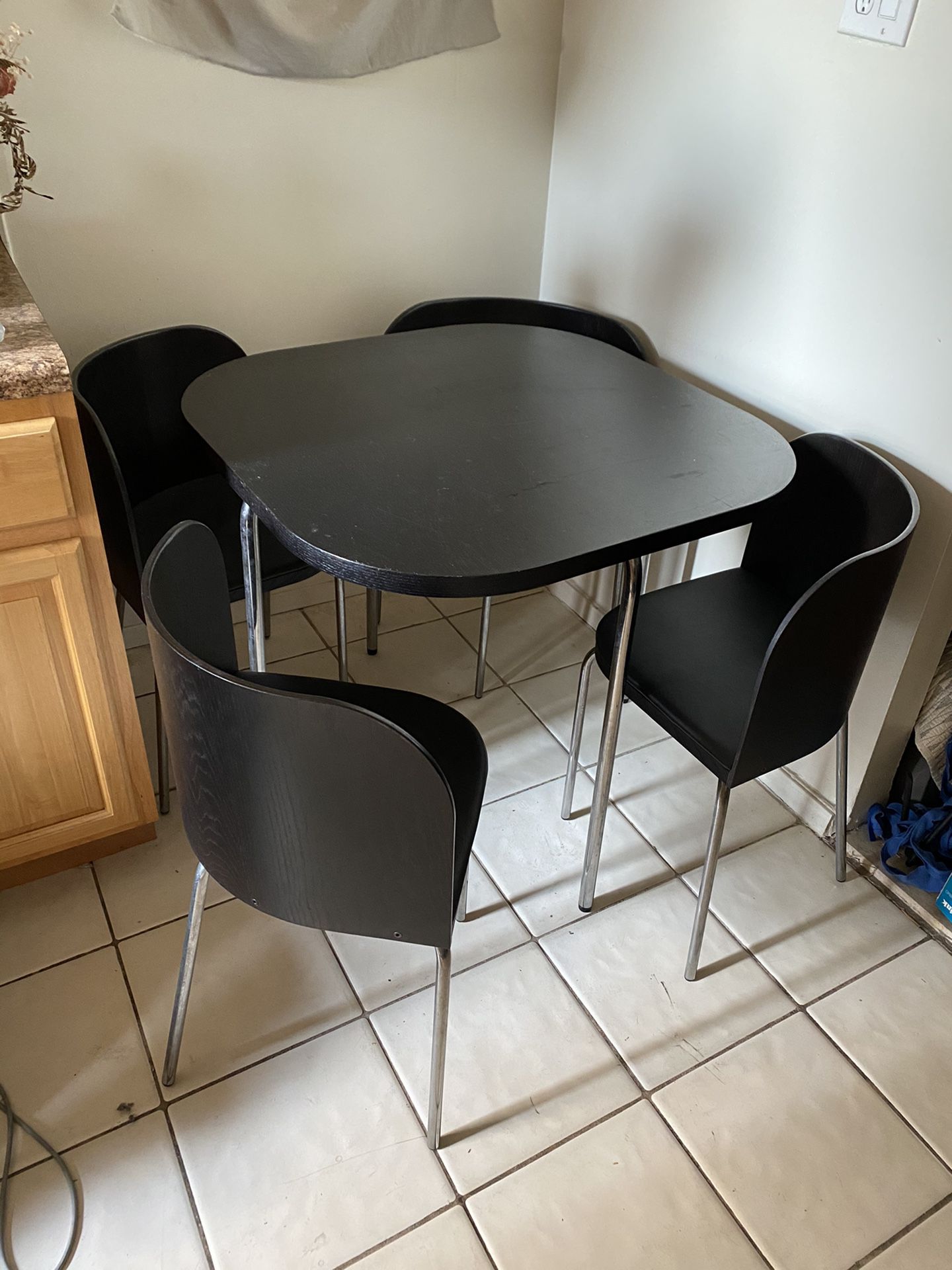 Ikea Table with 4 chairs