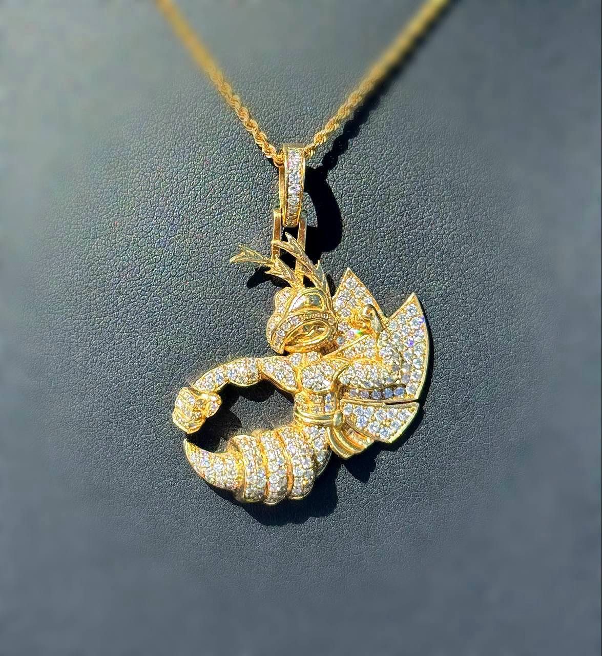 10k solid yellow gold big bee π iced out natural diamond 4.00CTW Pendant charm