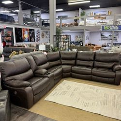 Family Circle Dark Brown 3pc Power Reclining Sectional w/ LAF Console