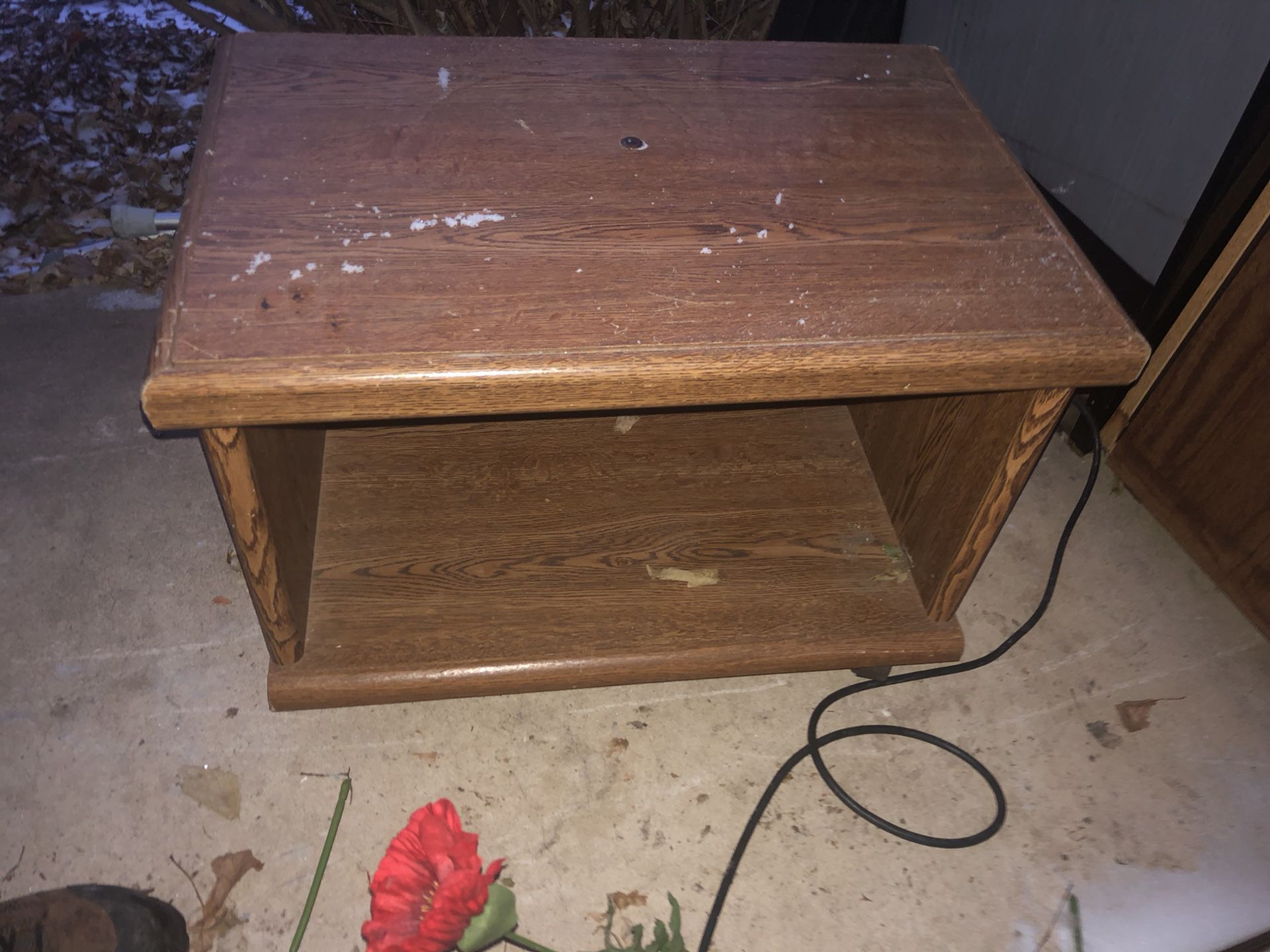 Rolling swivel top small tv stand