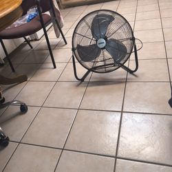 Abanico Aspas De Fierro