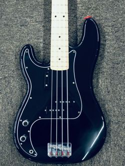 Fender Player Precision Left Handed Bass Guitar
