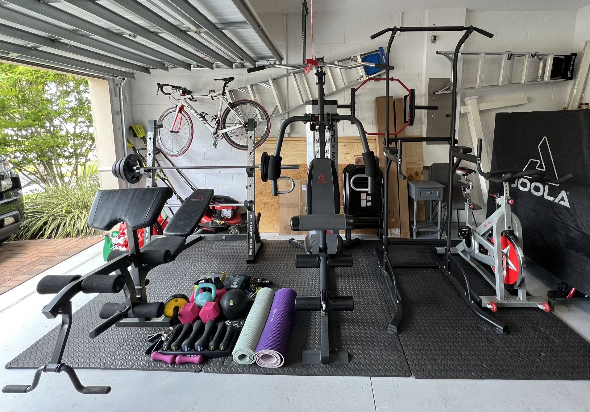 EXERCISE EQUIPMENT