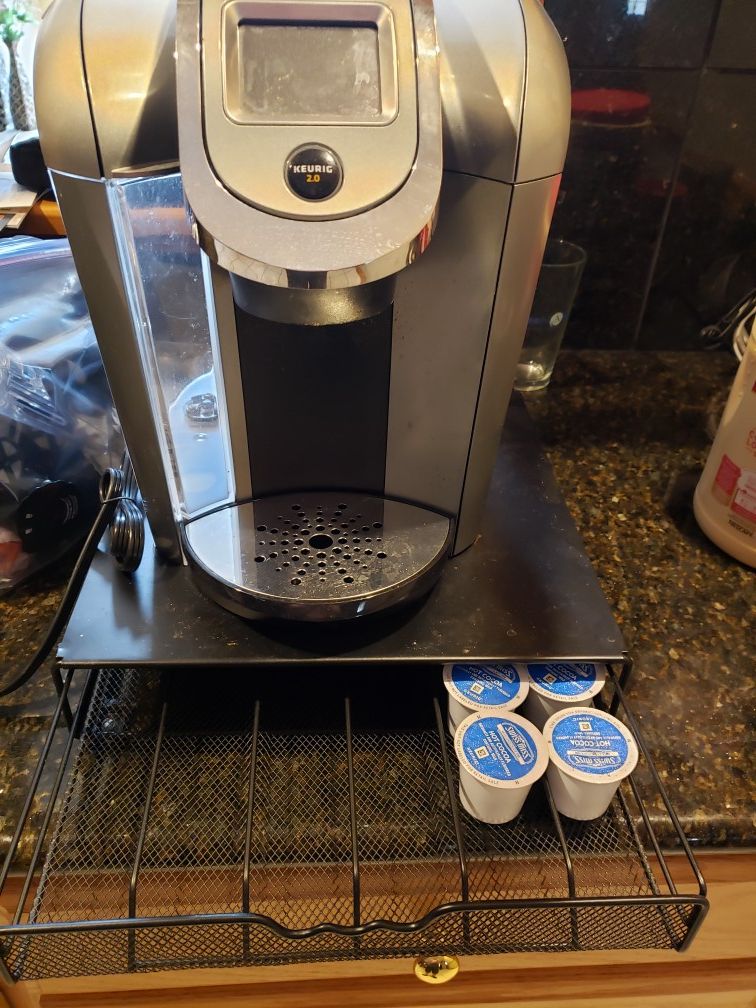 Keurig 2.0 K575 coffee maker