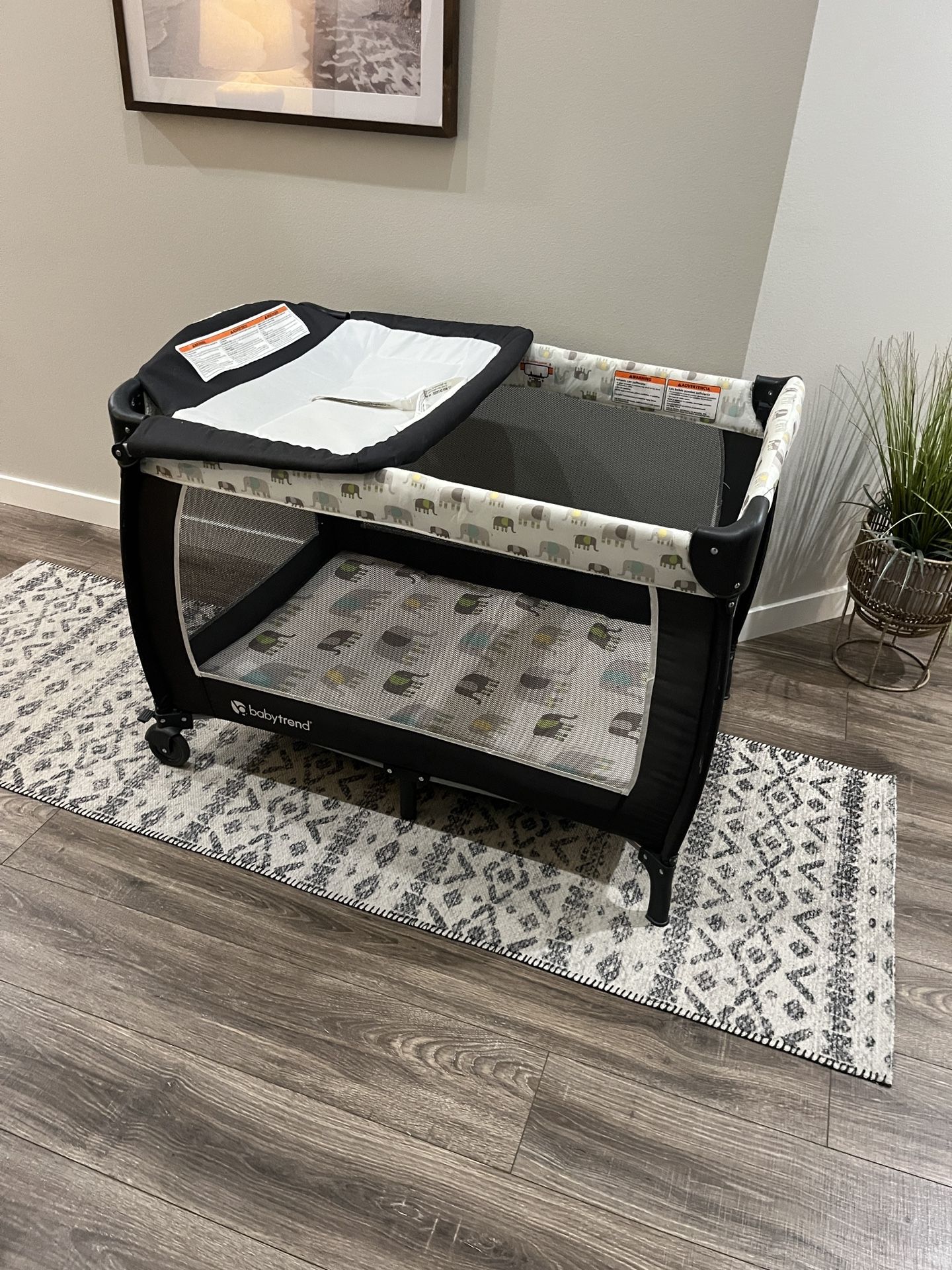 BabyTrend Play N Pack Baby Infant Crib Bassinet