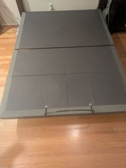 Saatva Adjustable Queen Size Base - Perfect Condition