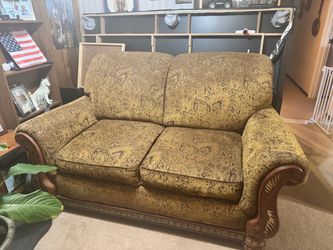 Love seat
