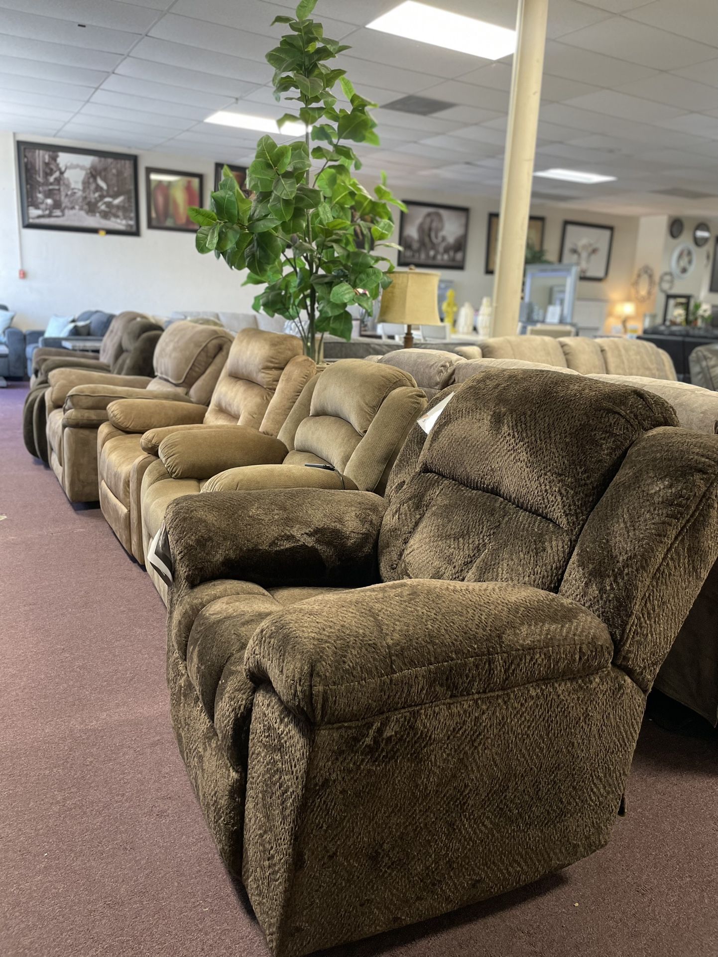 Single Recliner Sofas 🤩✅
