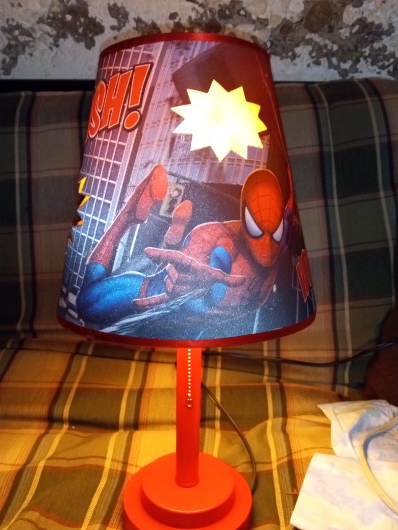 Spiderman Lamp And Basket