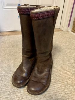 UGG Women's Boots 5139 Tall Size 7
