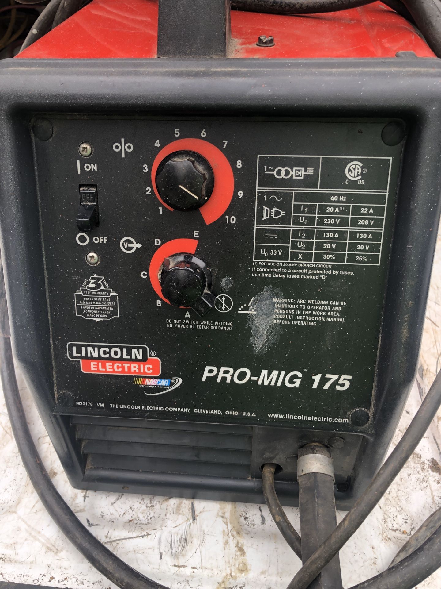Lincoln pro mig 175 240volt wire feed welder for Sale in Puyallup, WA