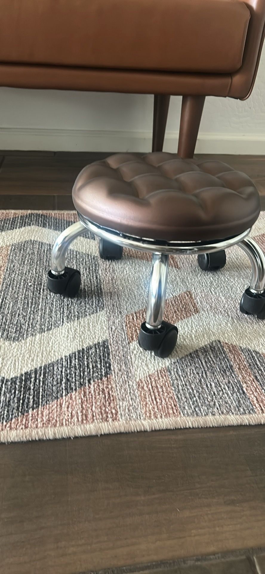 New leather stool